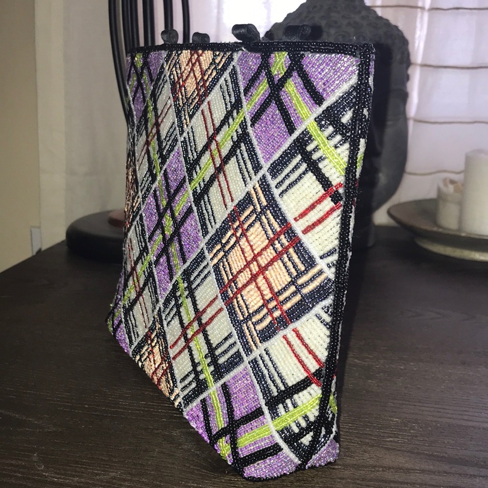 FENDI Beaded Crossbody - Picture 4 of 13